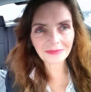 Meet your Posher, Pia